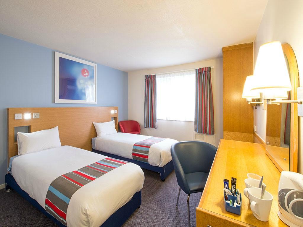 Travelodge Edinburgh Central Waterloo Place ภายนอก รูปภาพ