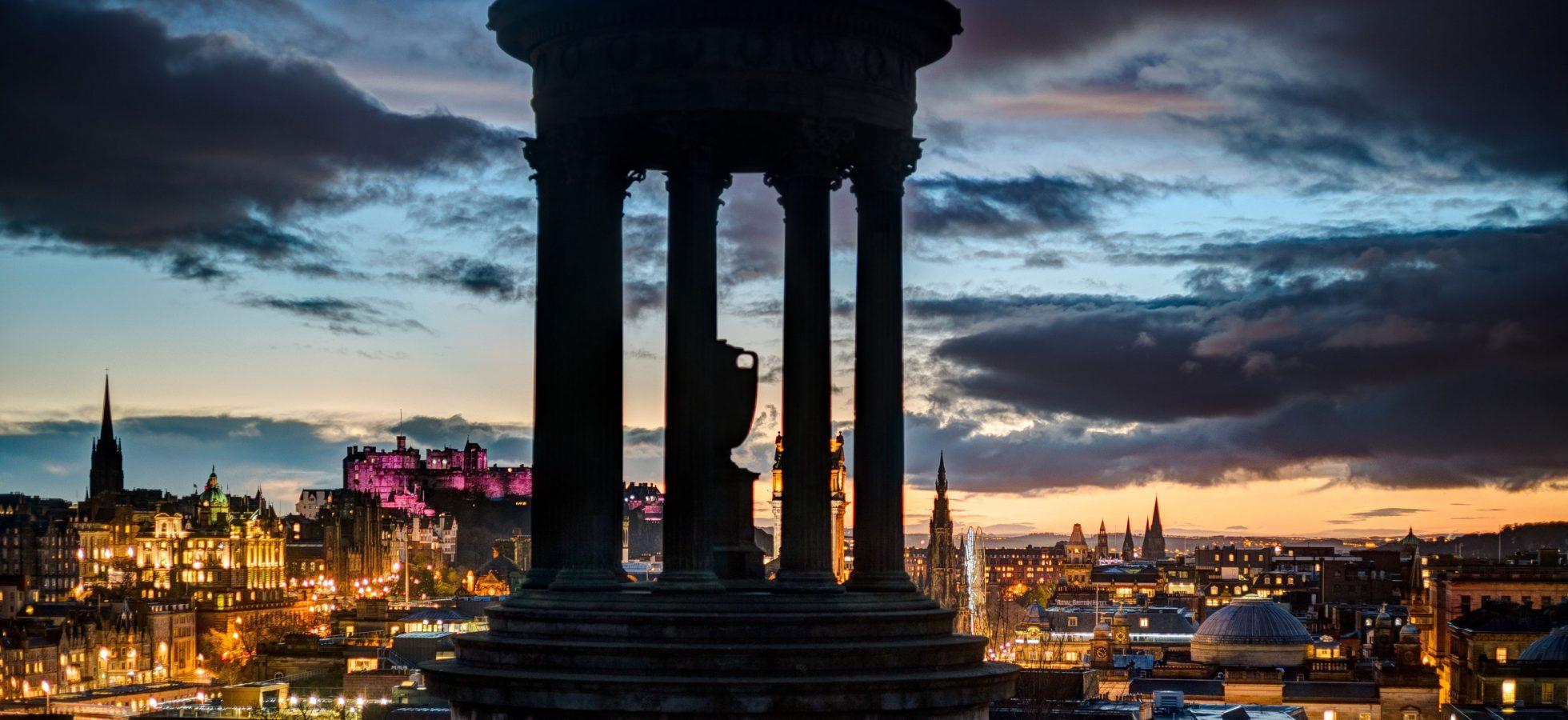 Travelodge Edinburgh Central Waterloo Place ภายนอก รูปภาพ