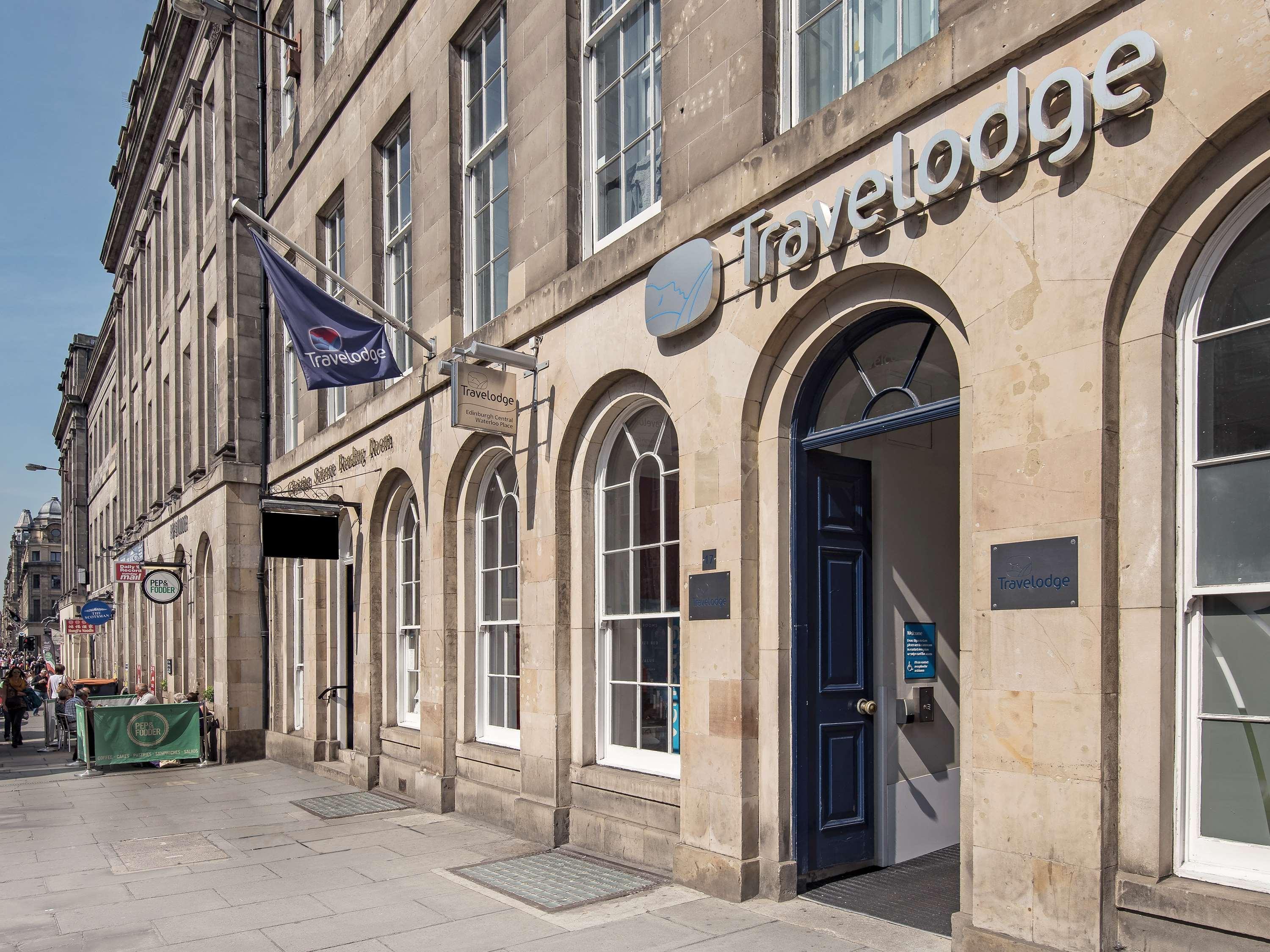 Travelodge Edinburgh Central Waterloo Place ภายนอก รูปภาพ
